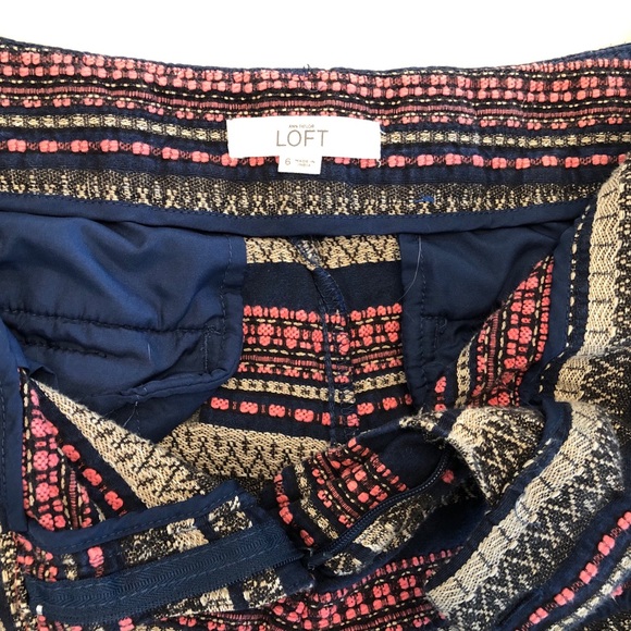 ANN TAYLOR LOFT stripped shorts size 6 - Picture 2 of 5